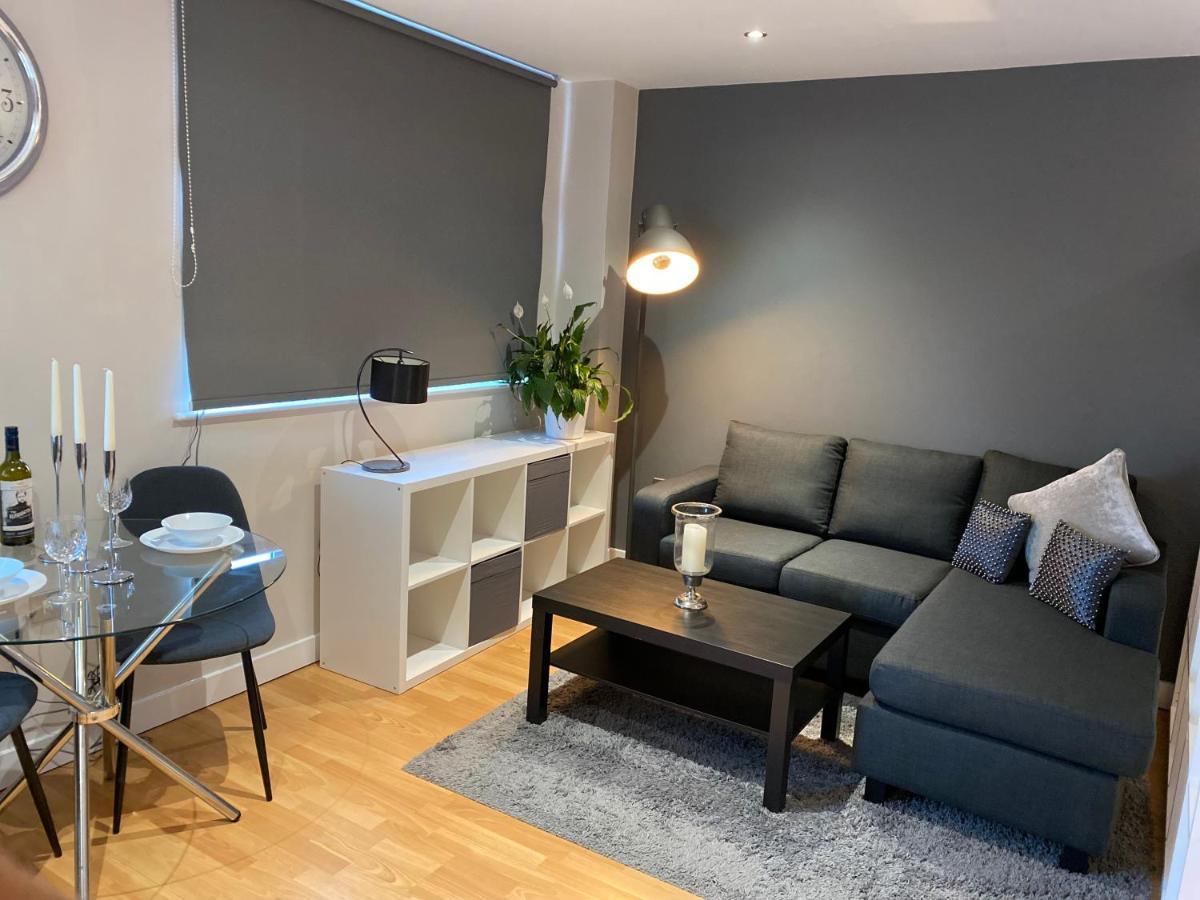 City Centre Modern Studio Apartment - Westone Free Wifi, Gym Access, Netflix Sheffield Bagian luar foto